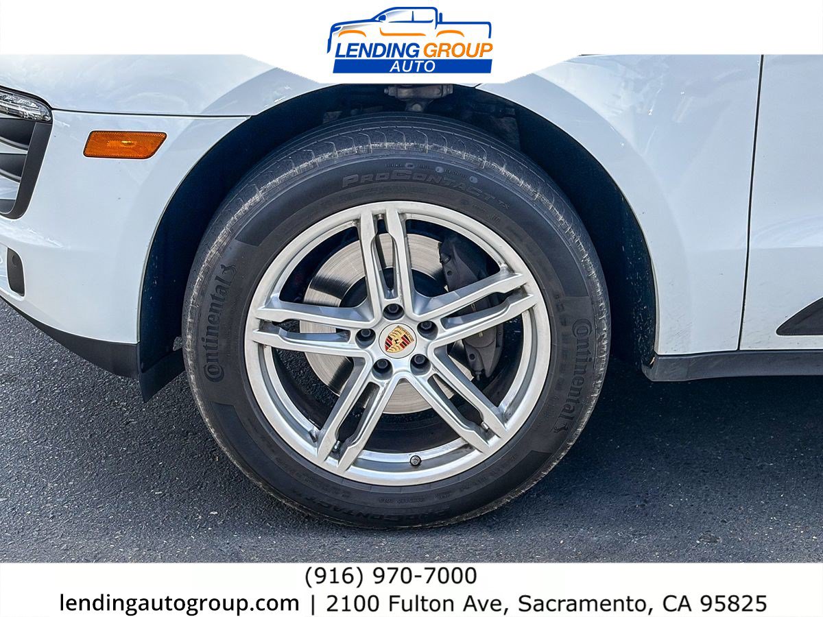 Used 2018 Porsche Macan Sport Edition AWD/4WD image 9