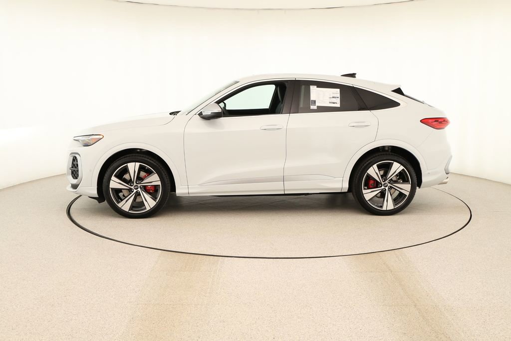 New 2026 Audi SQ5 Premium Plus image 2