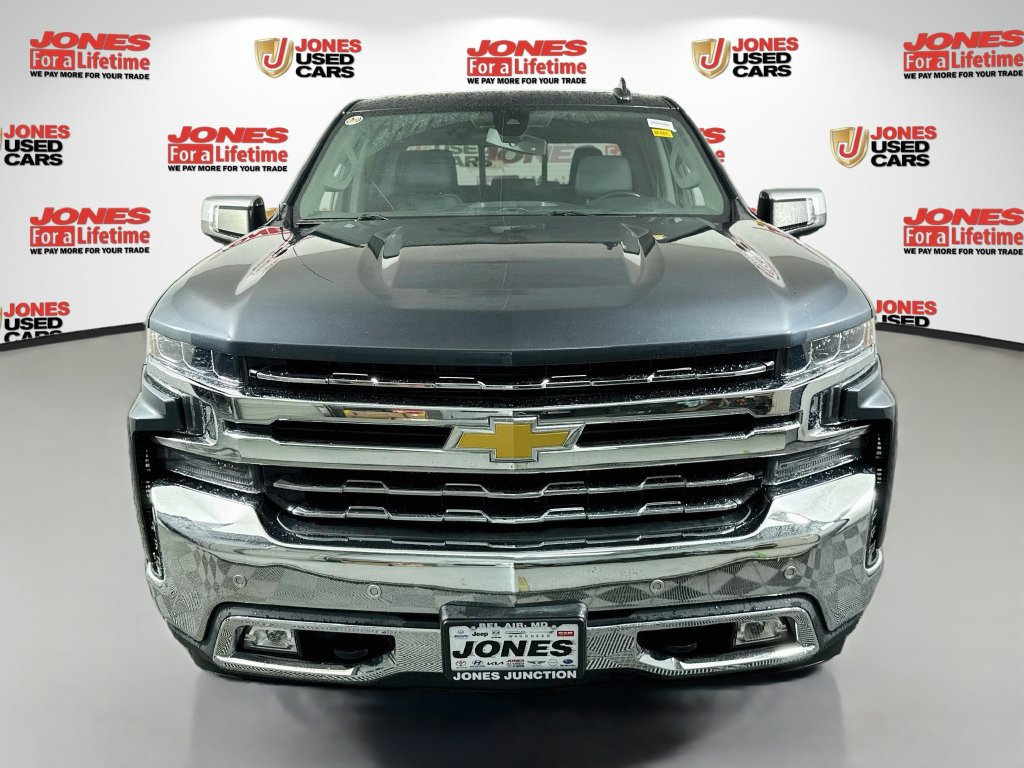 Used 2020 Chevrolet Silverado 1500 LTZ w/ LTZ Premium Package AWD/4WD image 11