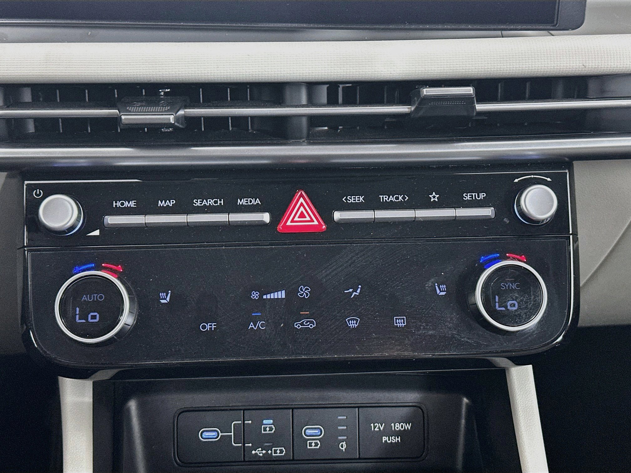 Used 2025 Hyundai Tucson SEL FWD image 22