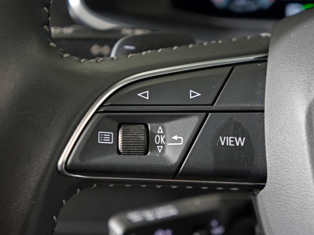 Used 2021 Audi Q8 Prestige w/ Prestige Package image 24