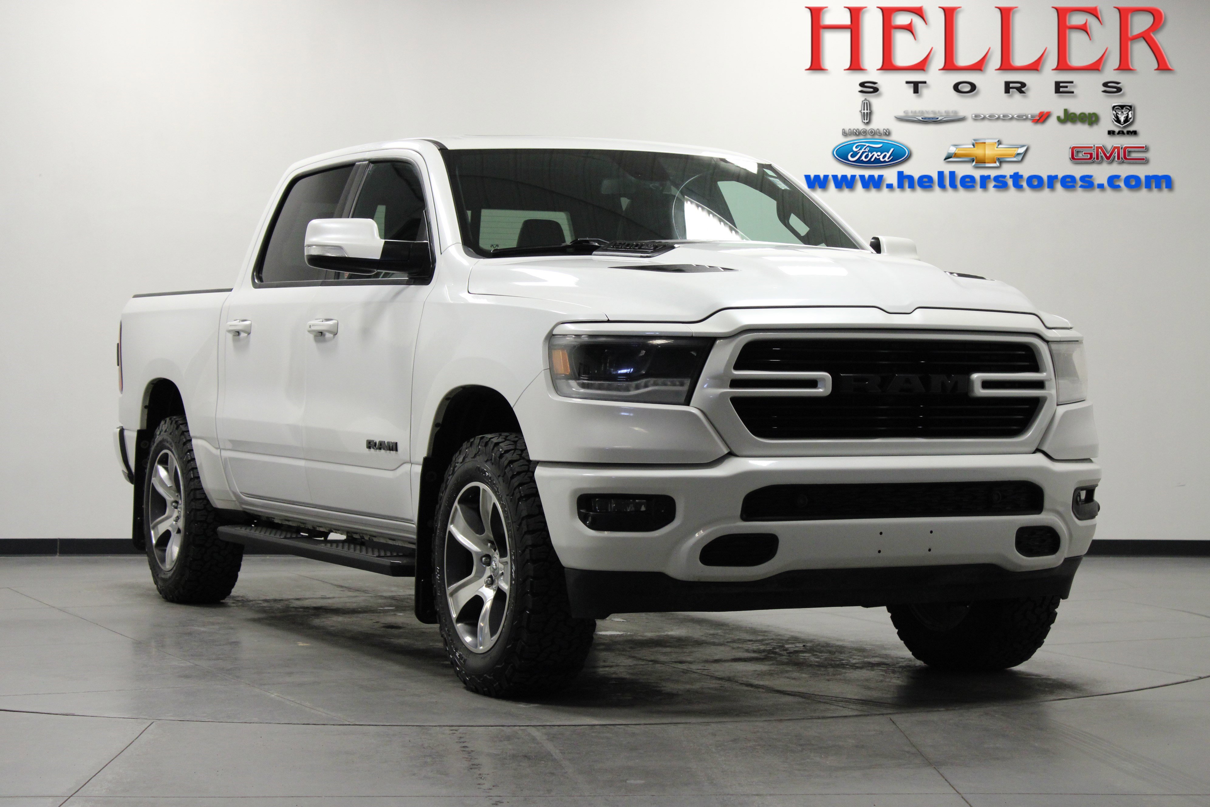 Used 2019 RAM 1500 Sport w/ Level 2 Equipment Group AWD/4WD image 1