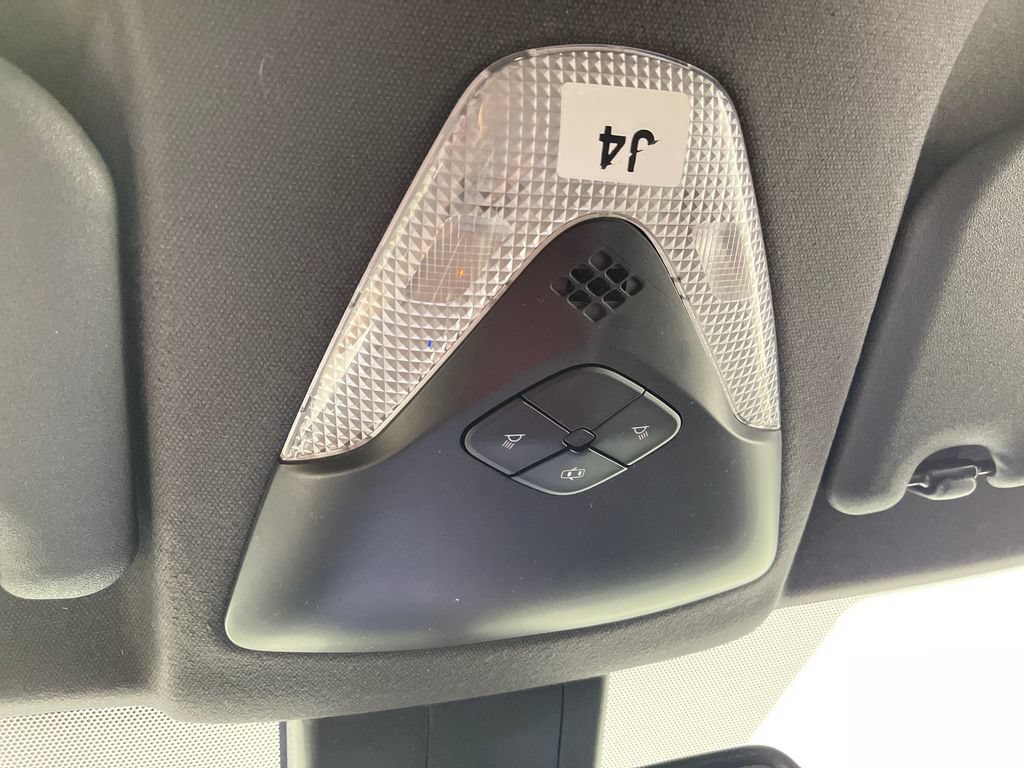 Used 2019 Toyota C-HR LE FWD image 32