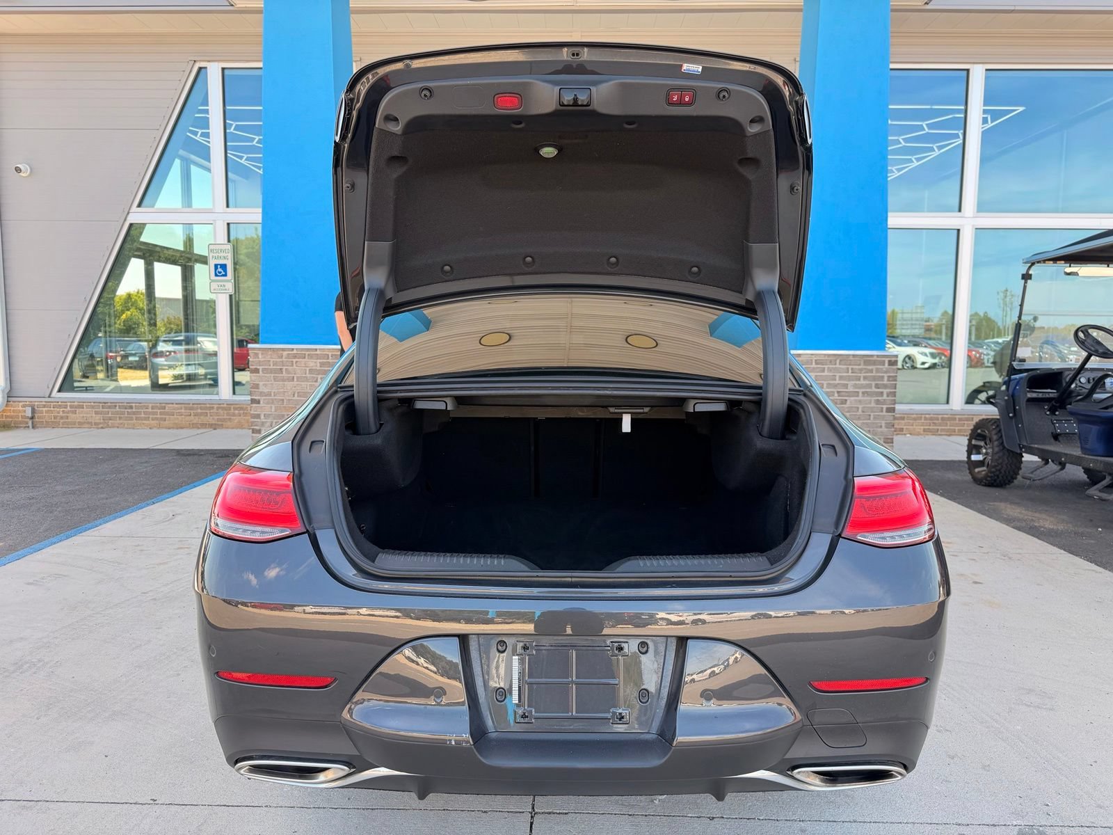 Used 2020 Mercedes-Benz CLS 450 4MATIC w/ Premium Package image 59