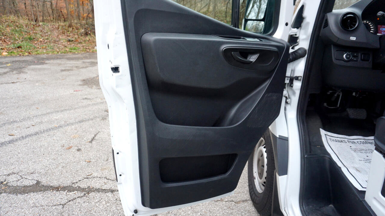 Used 2019 Freightliner Sprinter 170 image 20