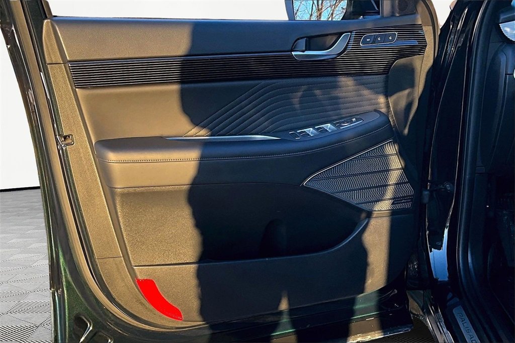 Used 2024 Hyundai Palisade Calligraphy image 23