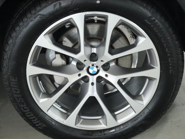 Used 2021 BMW X6 xDrive40i w/ Premium Package image 10