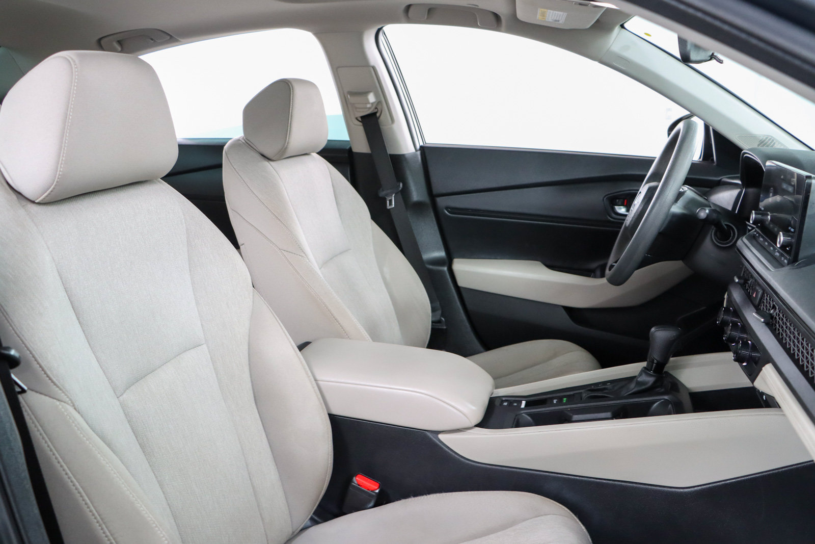 Used 2024 Honda Accord EX image 27