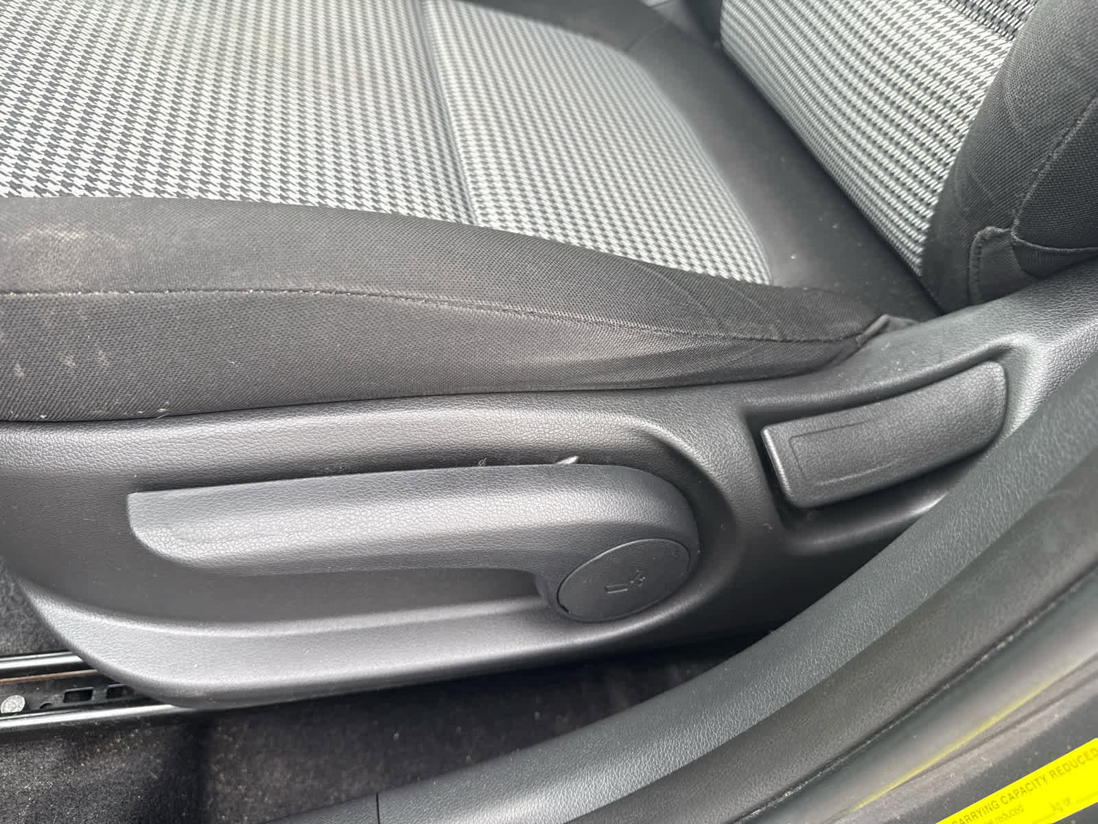 Used 2020 Hyundai Kona SE FWD image 13