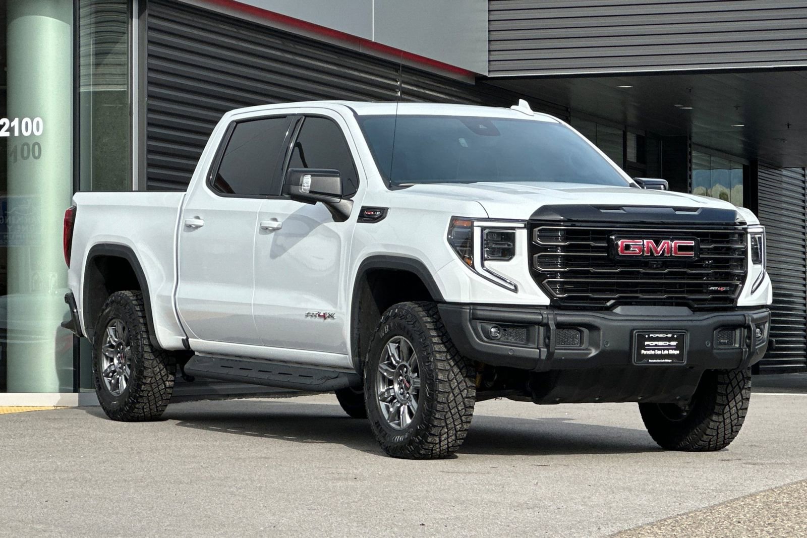 Used 2025 GMC Sierra 1500 AT4X image 10