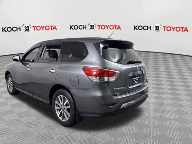 Used 2015 Nissan Pathfinder S image 6