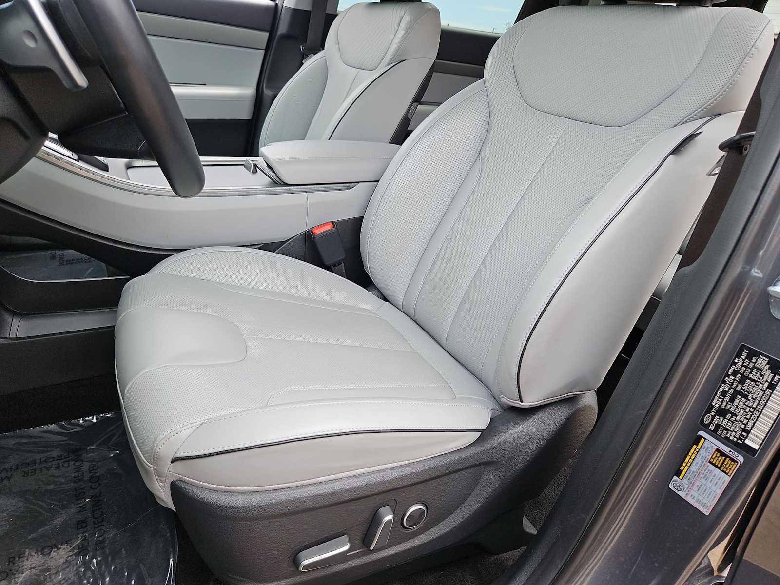 Used 2025 Hyundai Palisade SEL AWD/4WD image 16