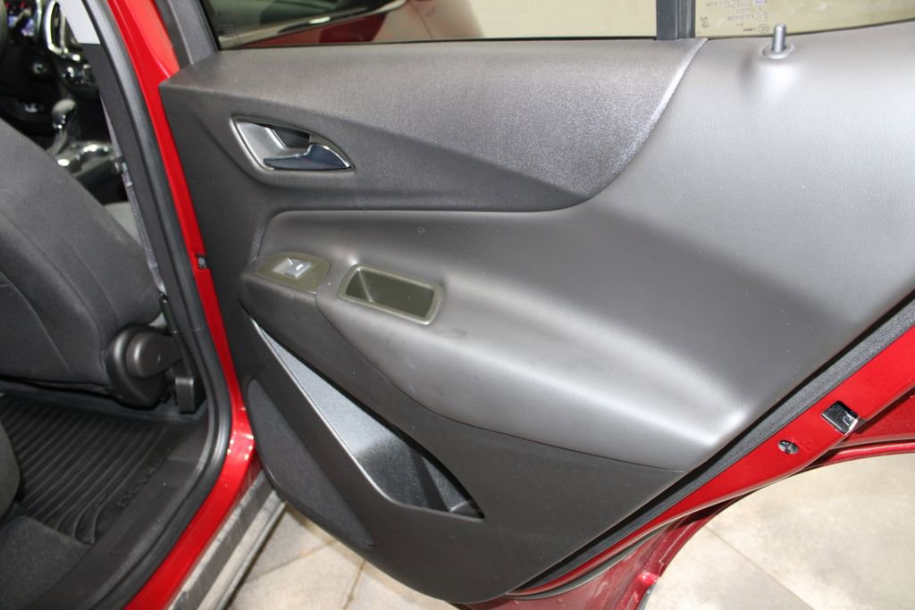 Used 2023 Chevrolet Equinox LT image 24
