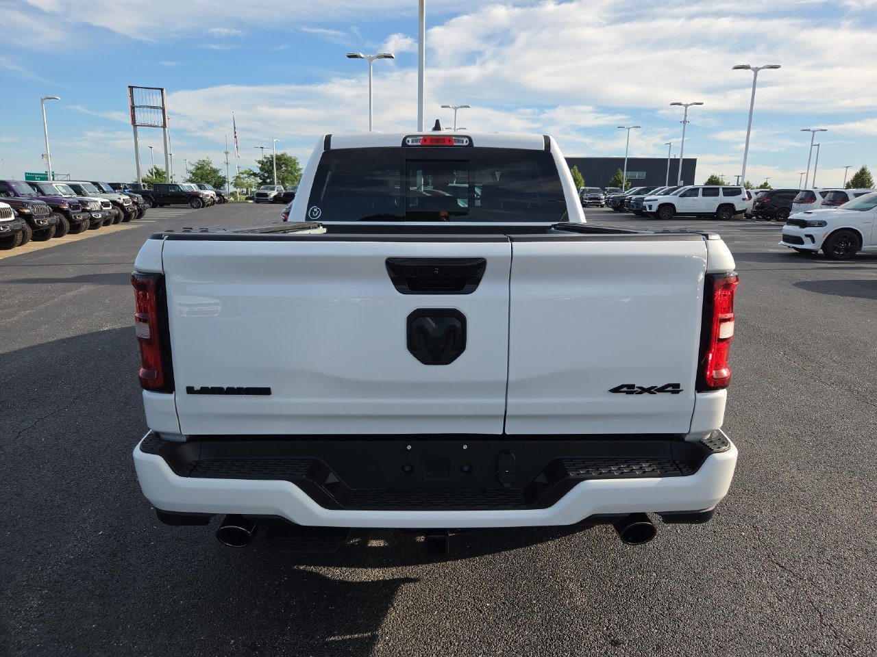 New 2026 RAM 1500 Laramie w/ Night Edition AWD/4WD image 32
