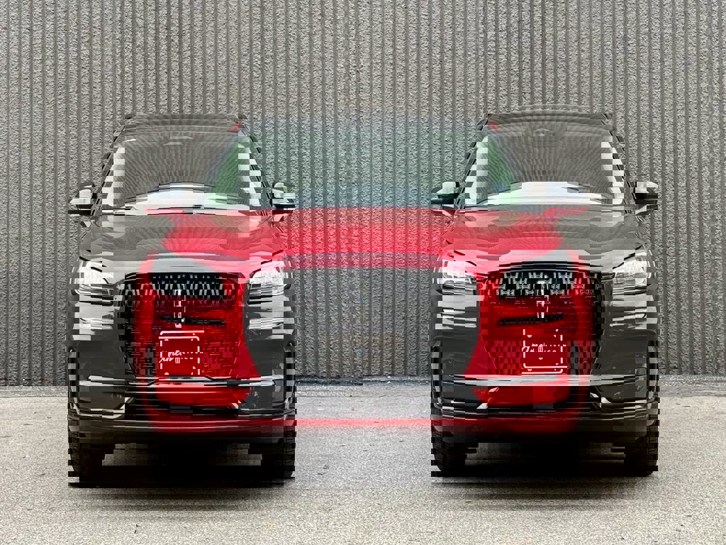 New 2025 Lincoln Corsair AWD w/ Equipment Group 101A image 8