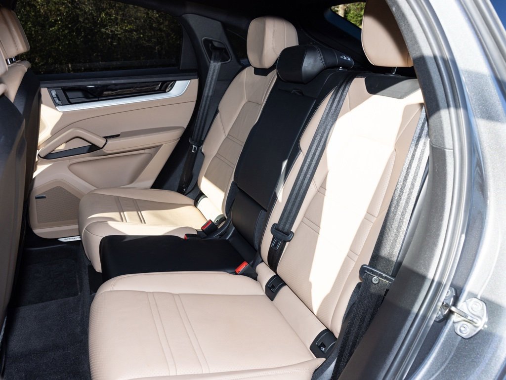 Used 2024 Porsche Cayenne Coupe image 49