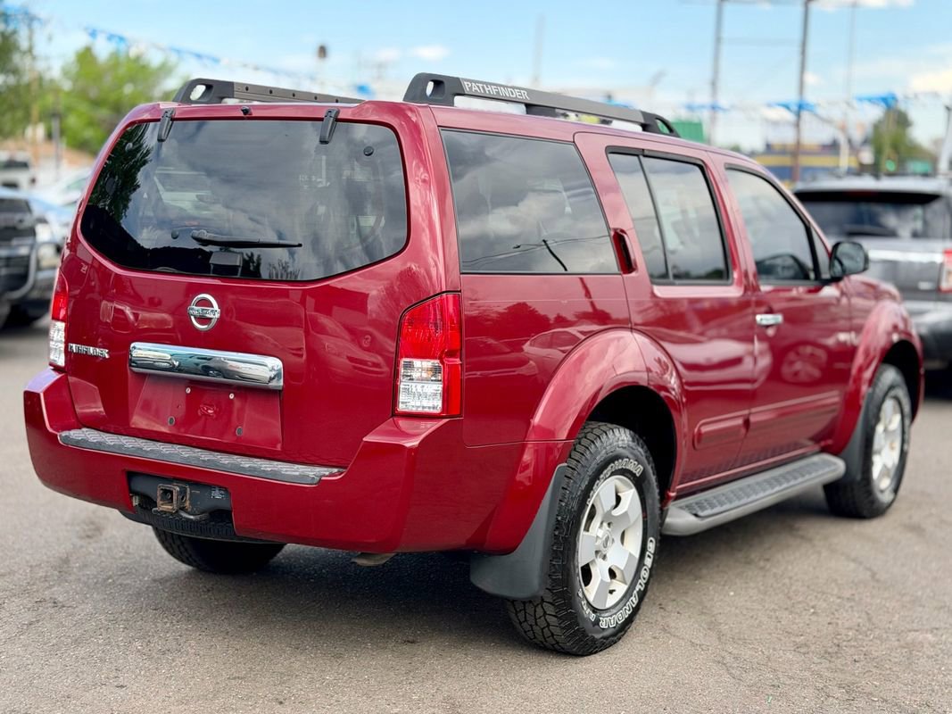 Used 2007 Nissan Pathfinder S AWD/4WD image 2