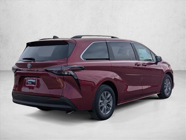 New 2026 Toyota Sienna LE image 2