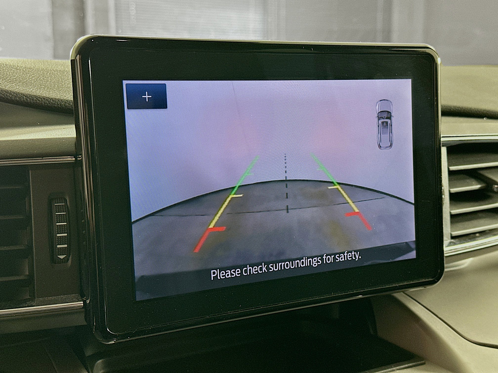 Used 2024 Ford Explorer XLT w/ Equipment Group 202A image 22