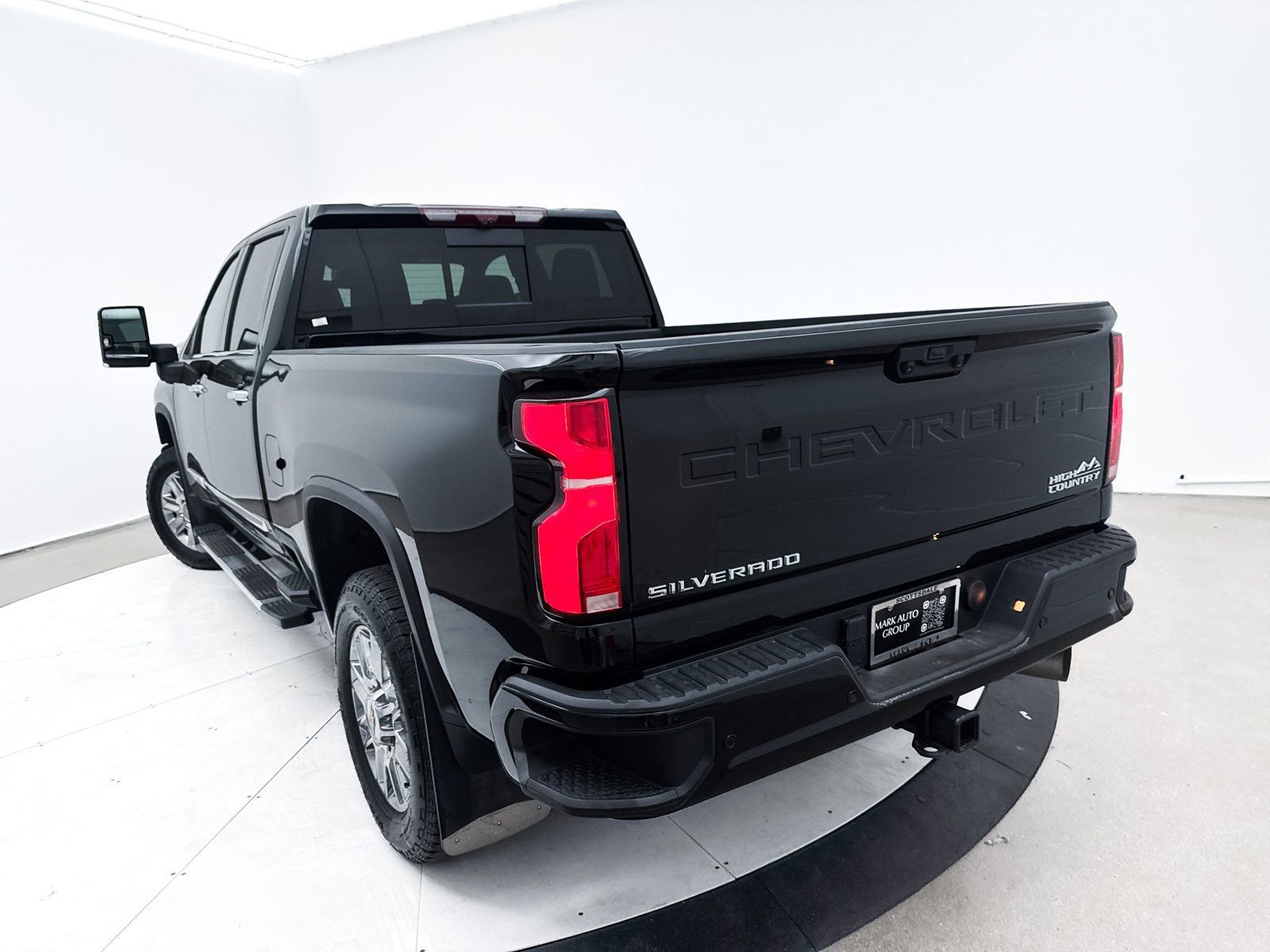 Used 2024 Chevrolet Silverado 2500 High Country w/ High Country Premium Package image 20
