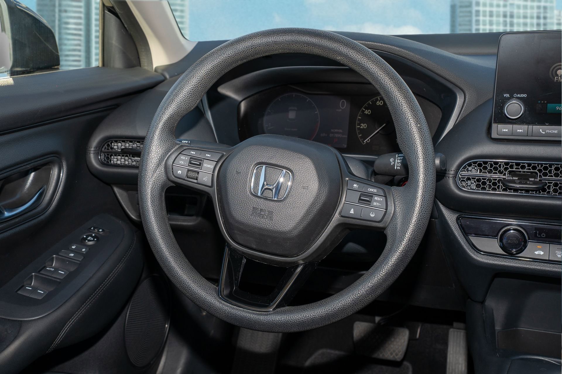 Certified 2023 Honda HR-V LX image 20
