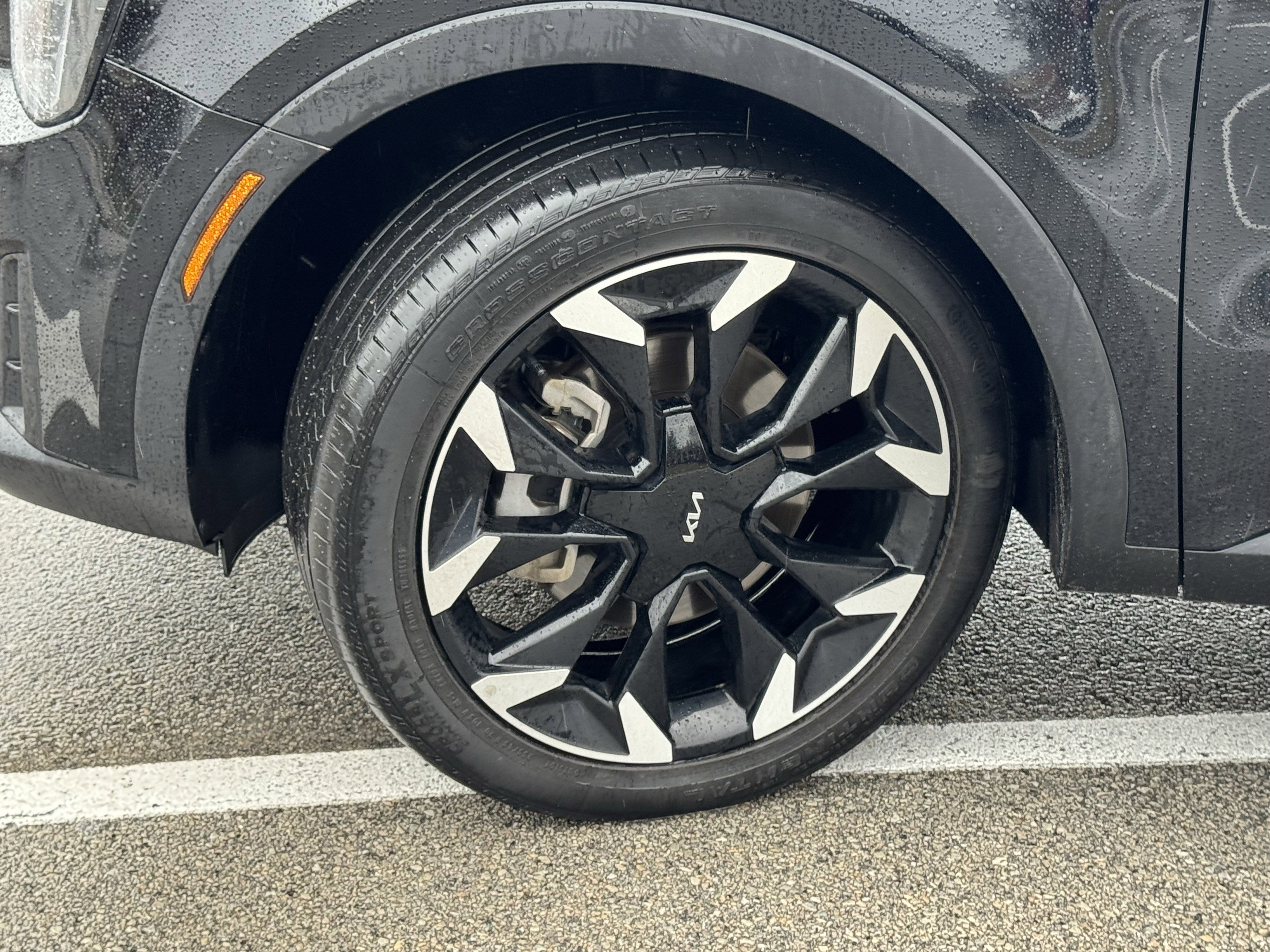 Used 2024 Kia Sorento EX image 45