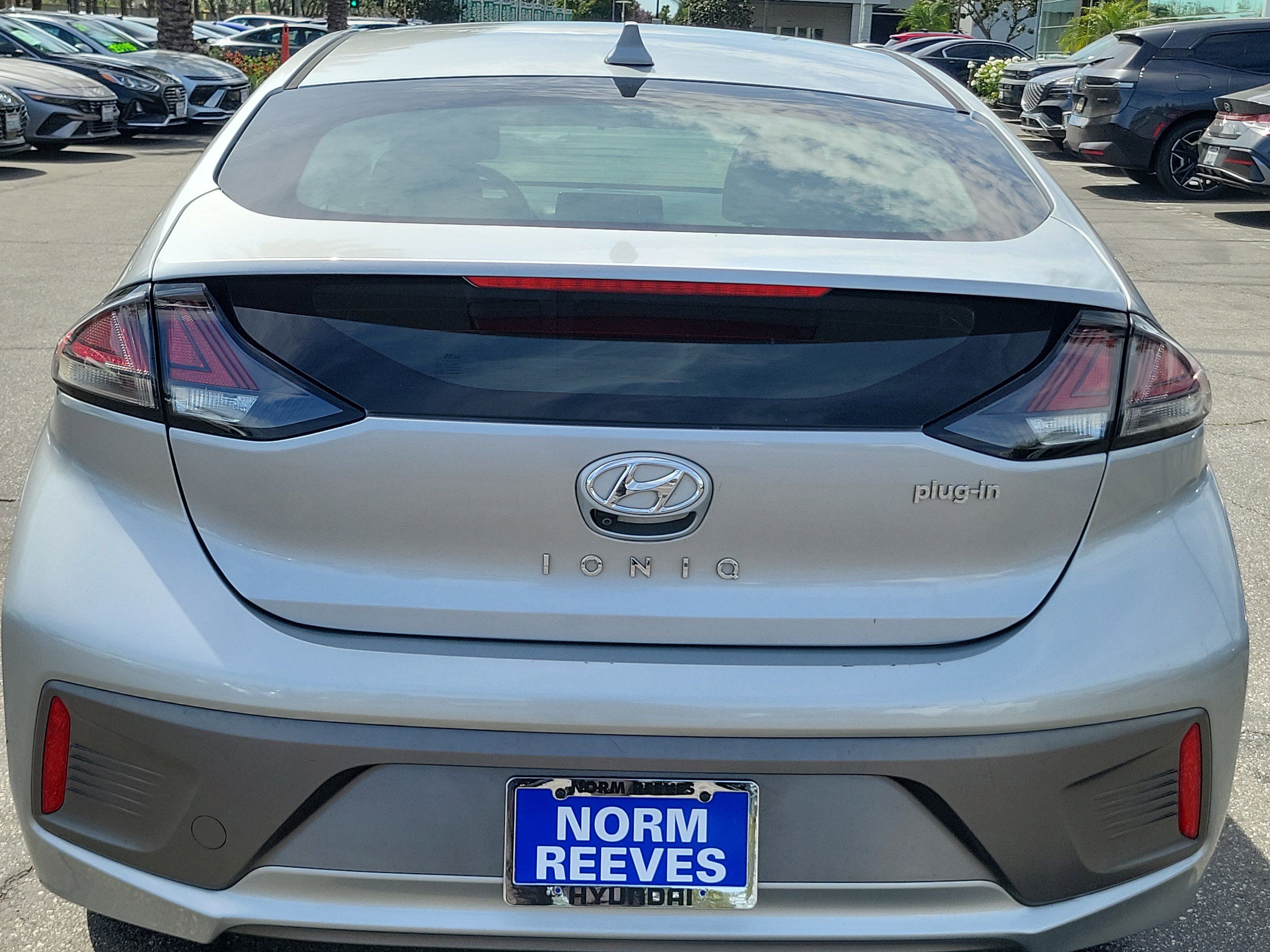 Used 2022 Hyundai Ioniq SE FWD image 30