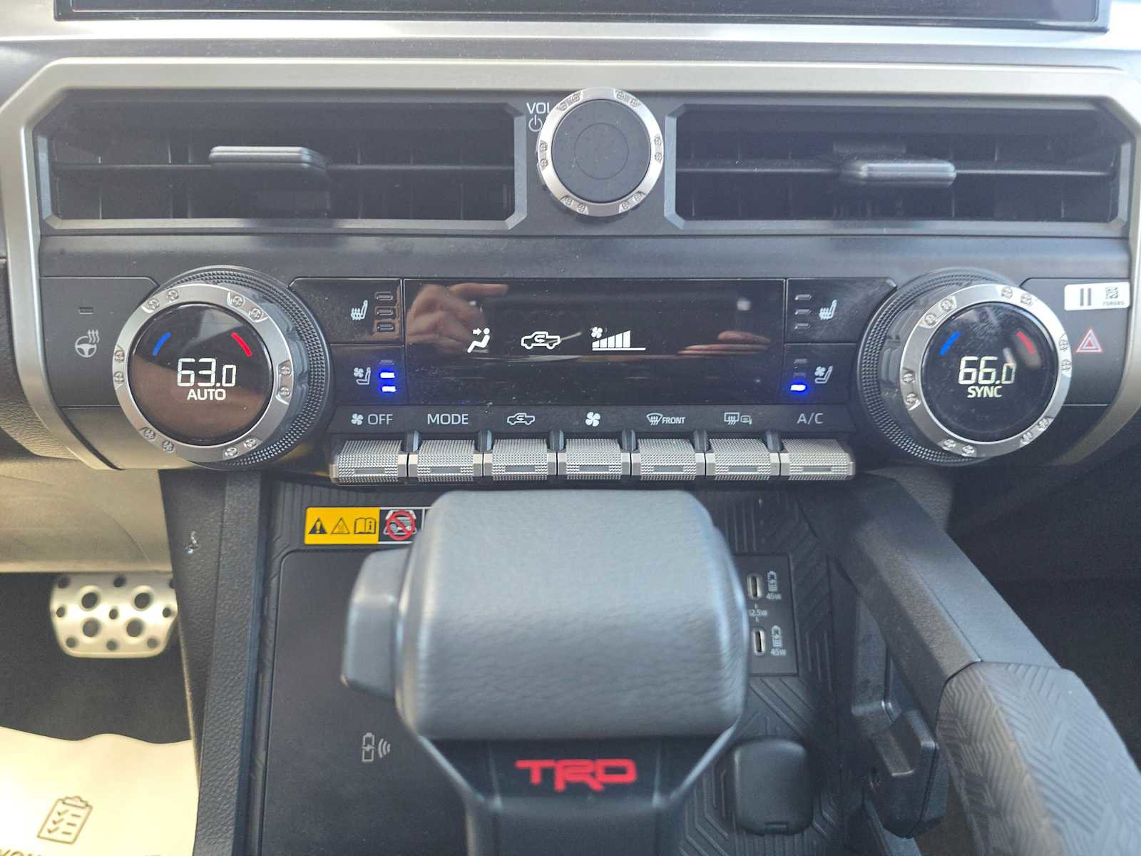 Certified 2025 Toyota Tacoma TRD Sport w/ TRD Sport Premium Package AWD/4WD image 29