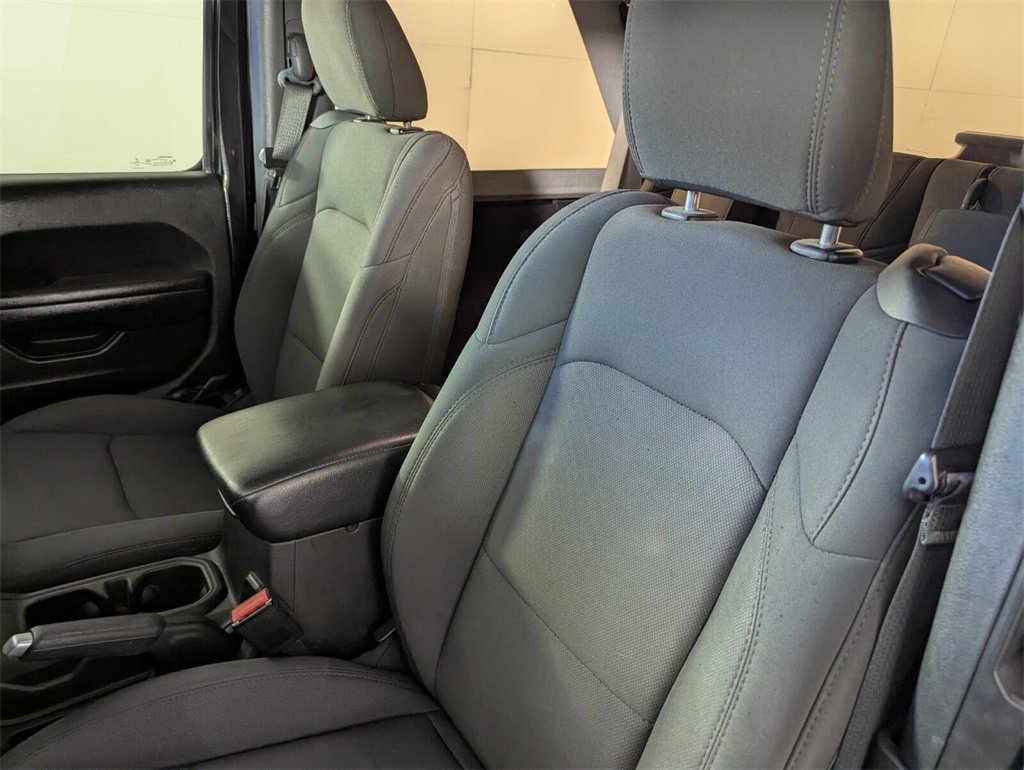 Used 2021 Jeep Wrangler Sport image 11