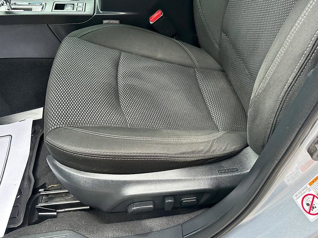 Used 2018 Subaru Outback 2.5i Premium AWD/4WD image 12