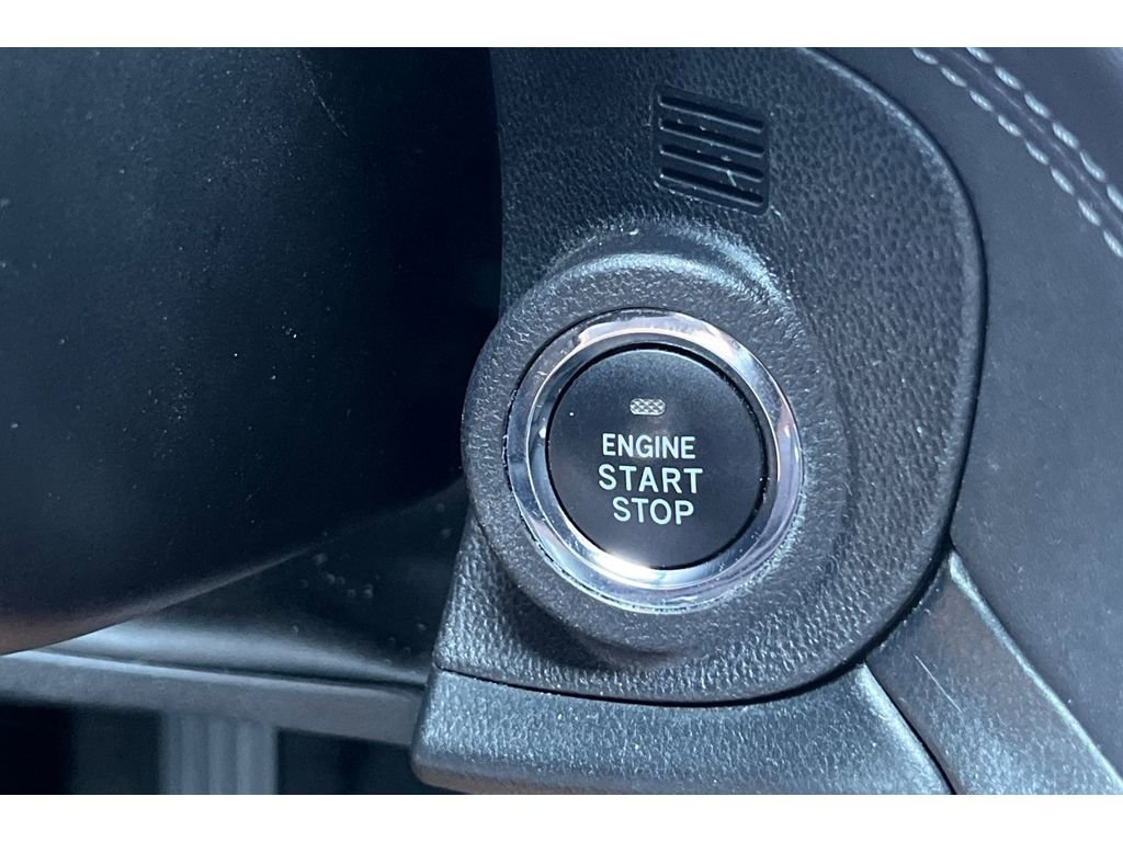 Used 2022 Subaru Outback Limited image 25