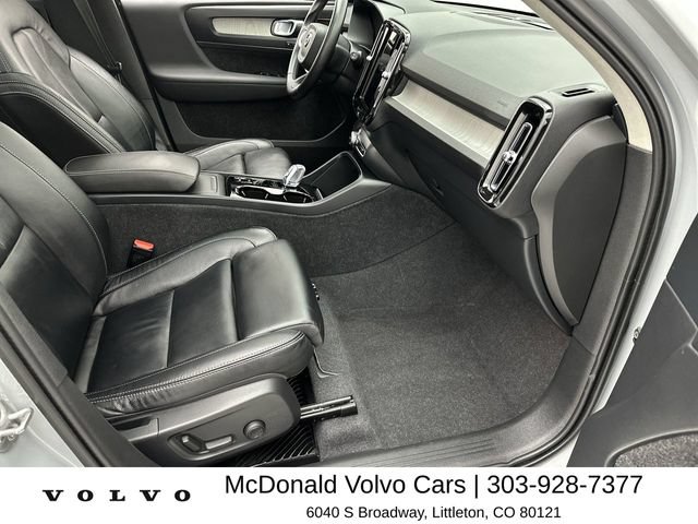 Used 2024 Volvo XC40 B5 Ultimate w/ Protection Package Premier AWD/4WD image 25