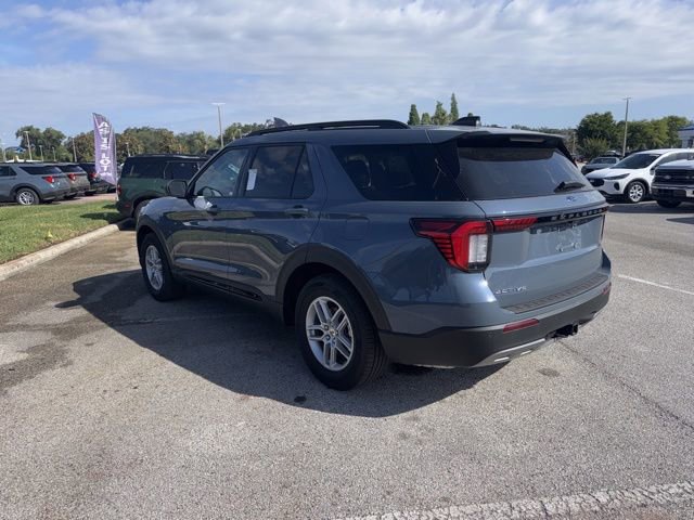 Used 2026 Ford Explorer Active w/ Active Comfort Package RWD image 7