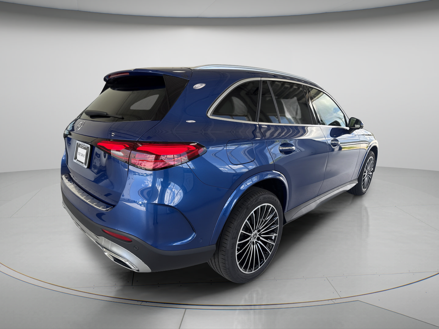 New 2027 Mercedes-Benz GLC 300 image 7