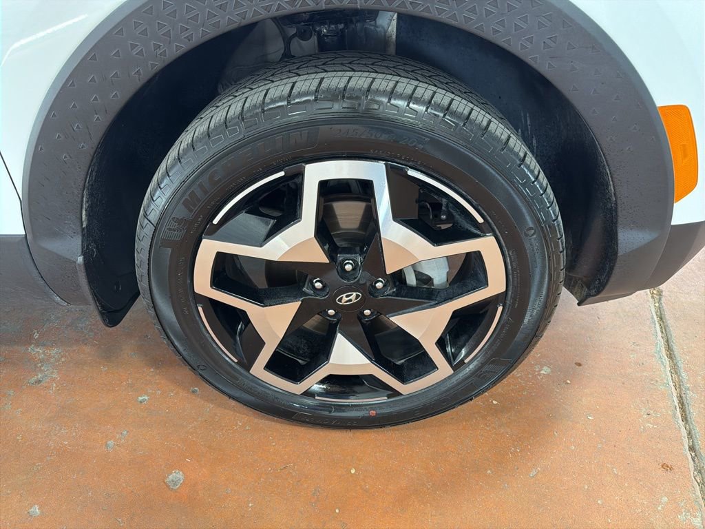 Certified 2022 Hyundai Santa Cruz Limited w/ Cargo Package image 10