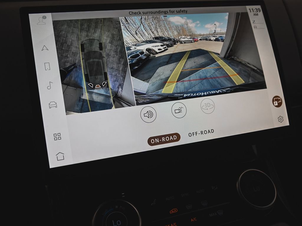 Used 2023 Land Rover Range Rover Sport SE Dynamic image 19