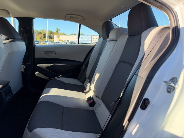 Certified 2025 Toyota Corolla LE FWD image 15