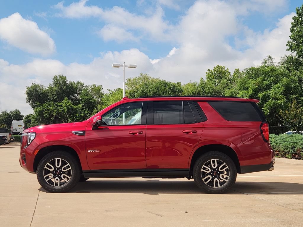 Used 2024 GMC Yukon AT4 w/ Technology Package AWD/4WD image 4