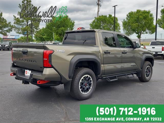 Certified 2024 Toyota Tacoma TRD Off-Road AWD/4WD image 5