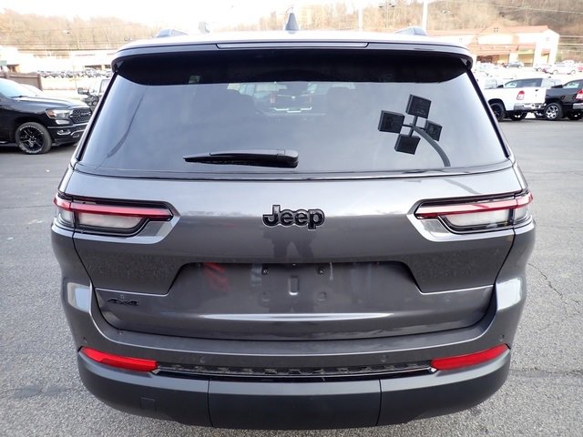 New 2025 Jeep Grand Cherokee L Altitude image 4