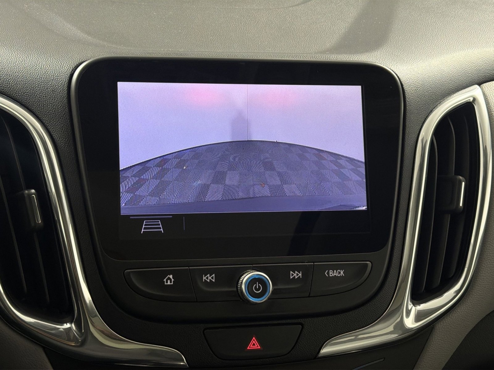 Used 2019 Chevrolet Equinox LT w/ Sun & Navigation Package image 19