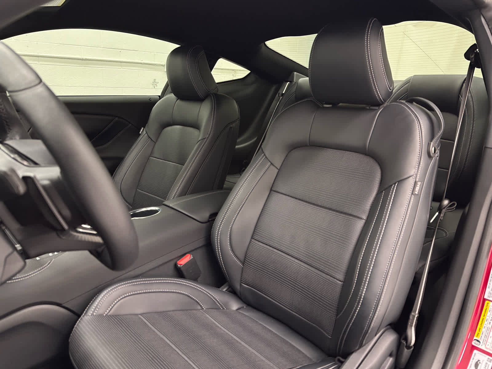 Used 2025 Ford Mustang GT Premium image 13