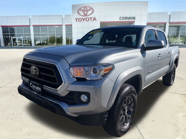 Used 2022 Toyota Tacoma SR5 AWD/4WD image 8
