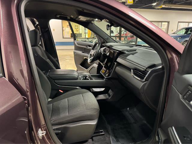 Used 2025 GMC Acadia Elevation AWD/4WD image 11