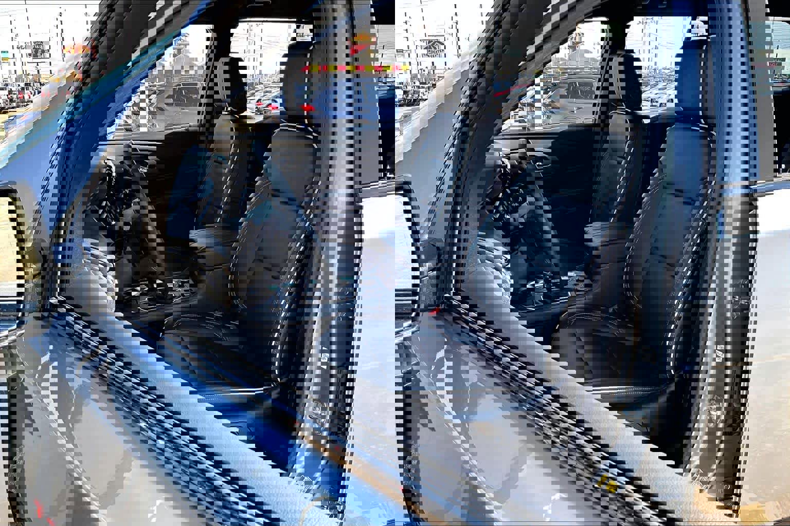 Used 2023 Chevrolet Traverse Premier w/ Redline Edition image 7