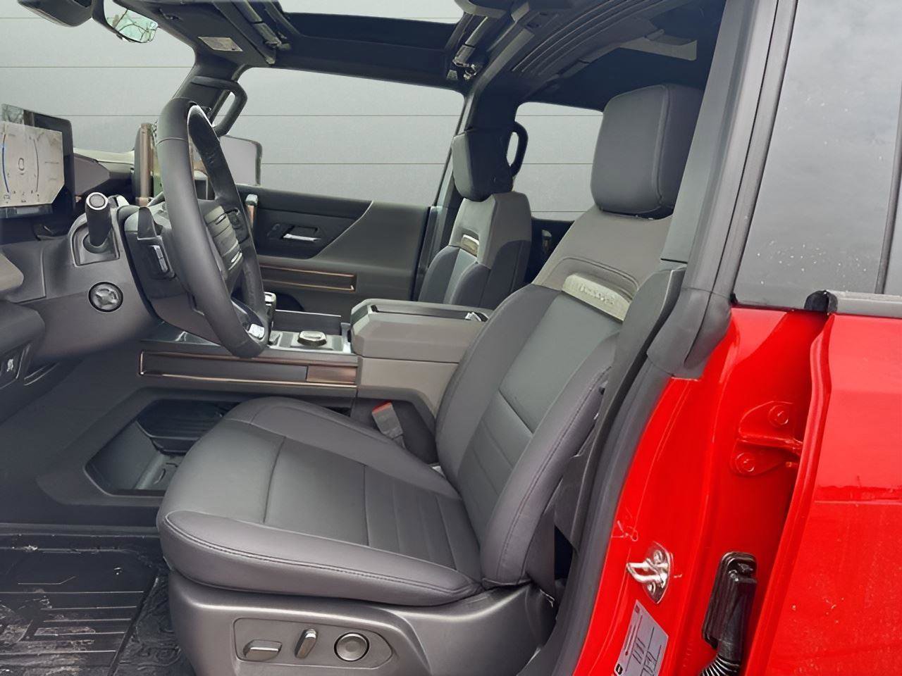 New 2025 GMC Hummer EV 3X w/ LPO, Illumination Package image 12