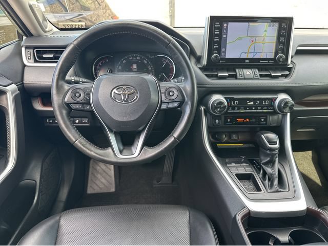 Used 2021 Toyota RAV4 Limited FWD image 8