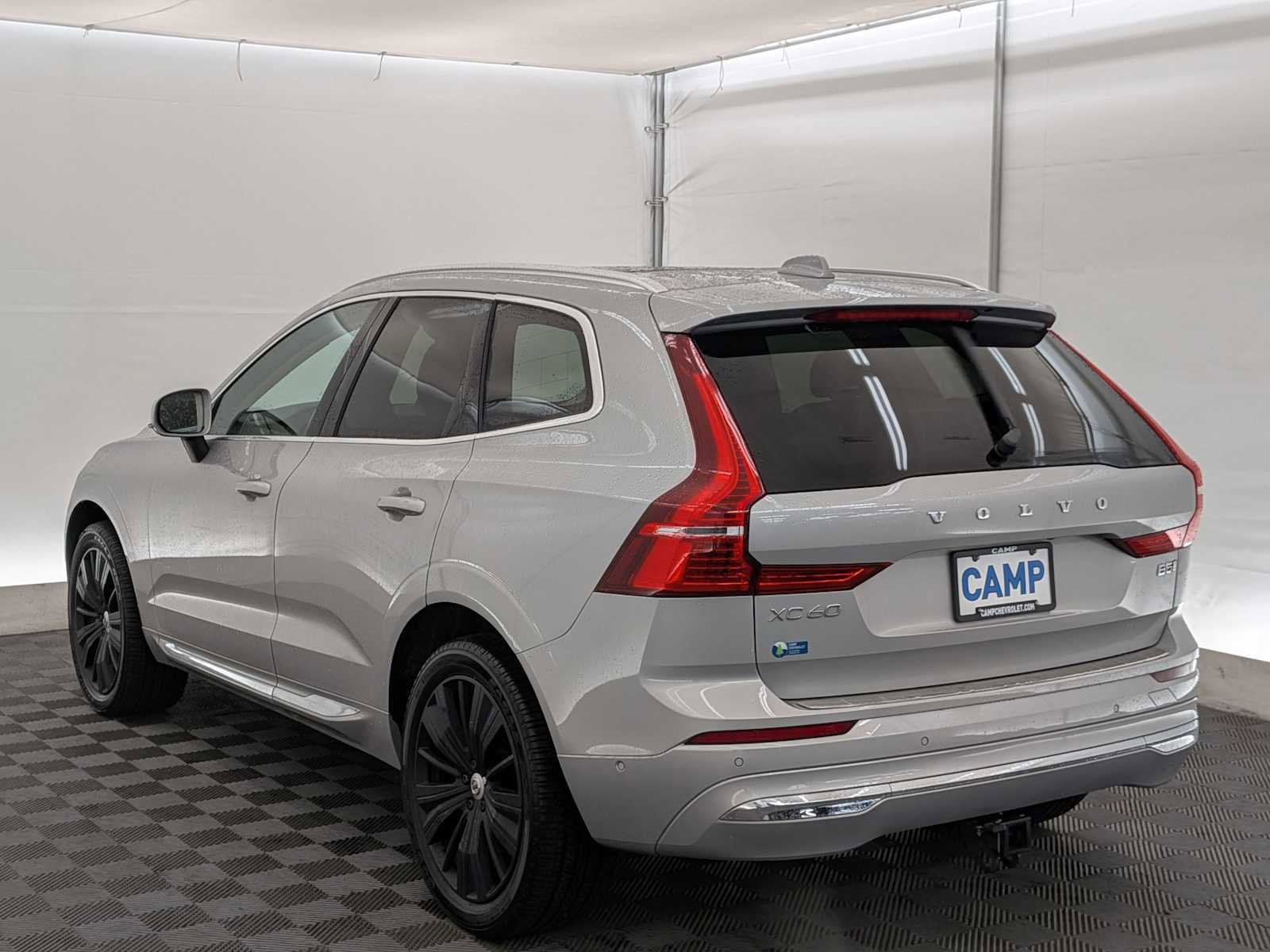 Used 2022 Volvo XC60 B5 Inscription w/ Advanced Package image 4