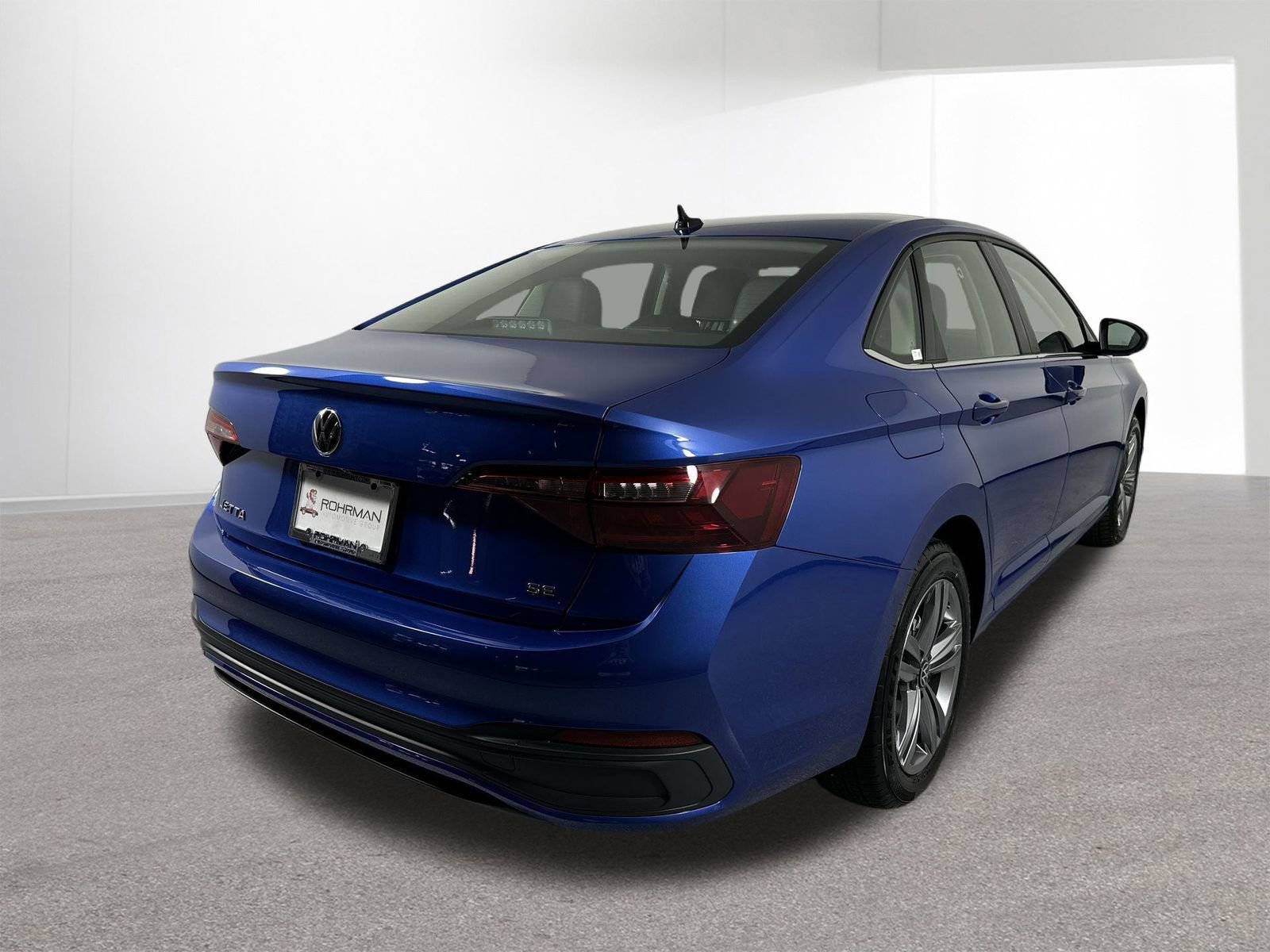 Used 2023 Volkswagen Jetta SE w/ Panoramic Sunroof Package image 34