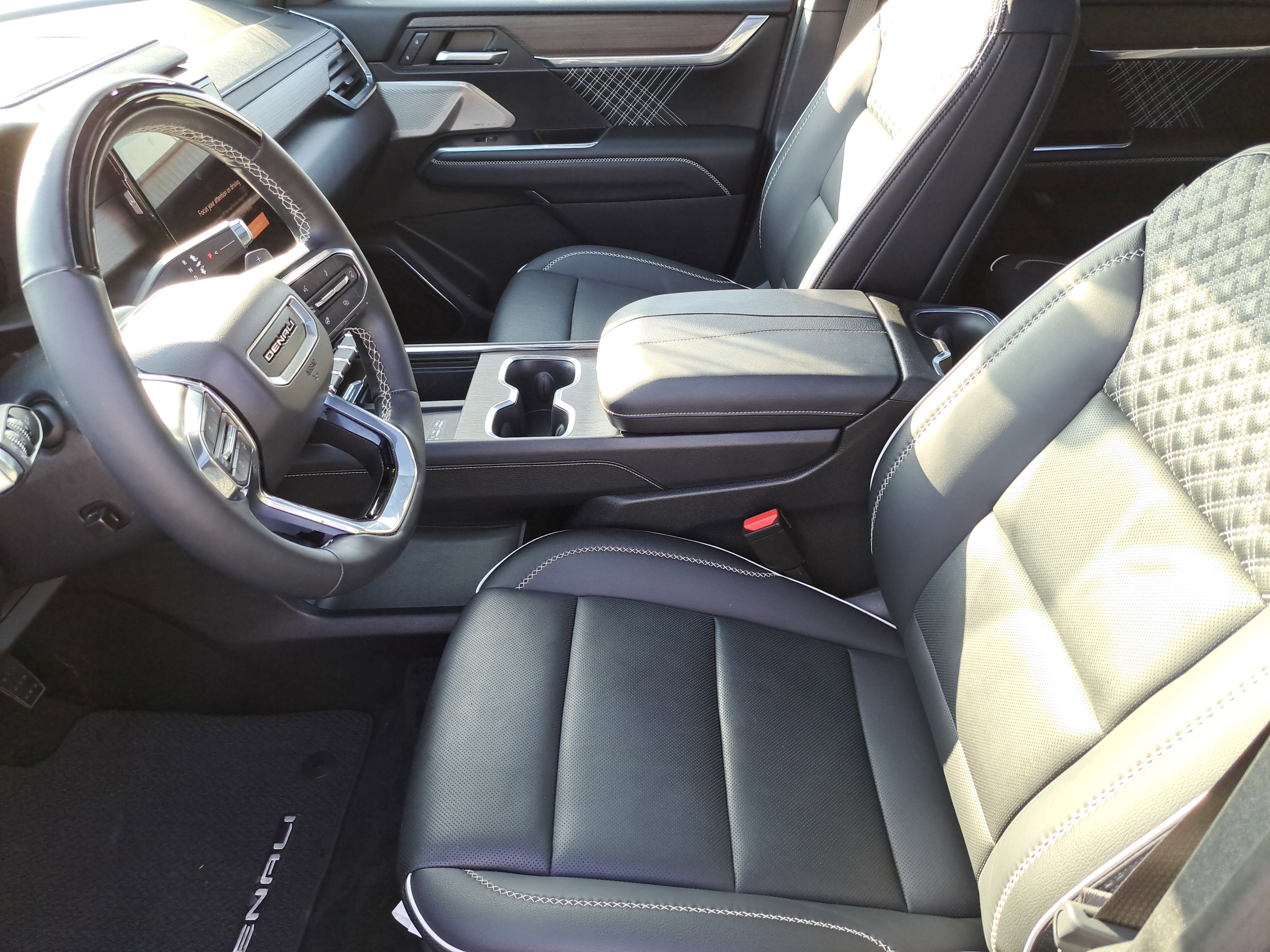 Certified 2024 GMC Acadia Denali w/ Super Cruise Package image 11